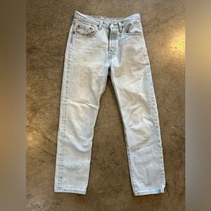Levi's 501 Women's Size 26 Length 28